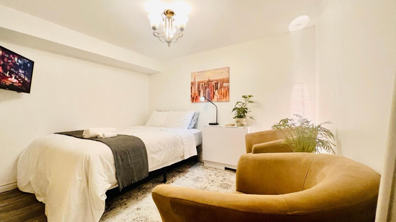 Toronto Bed & Breakfast - Free Parking Exterior foto